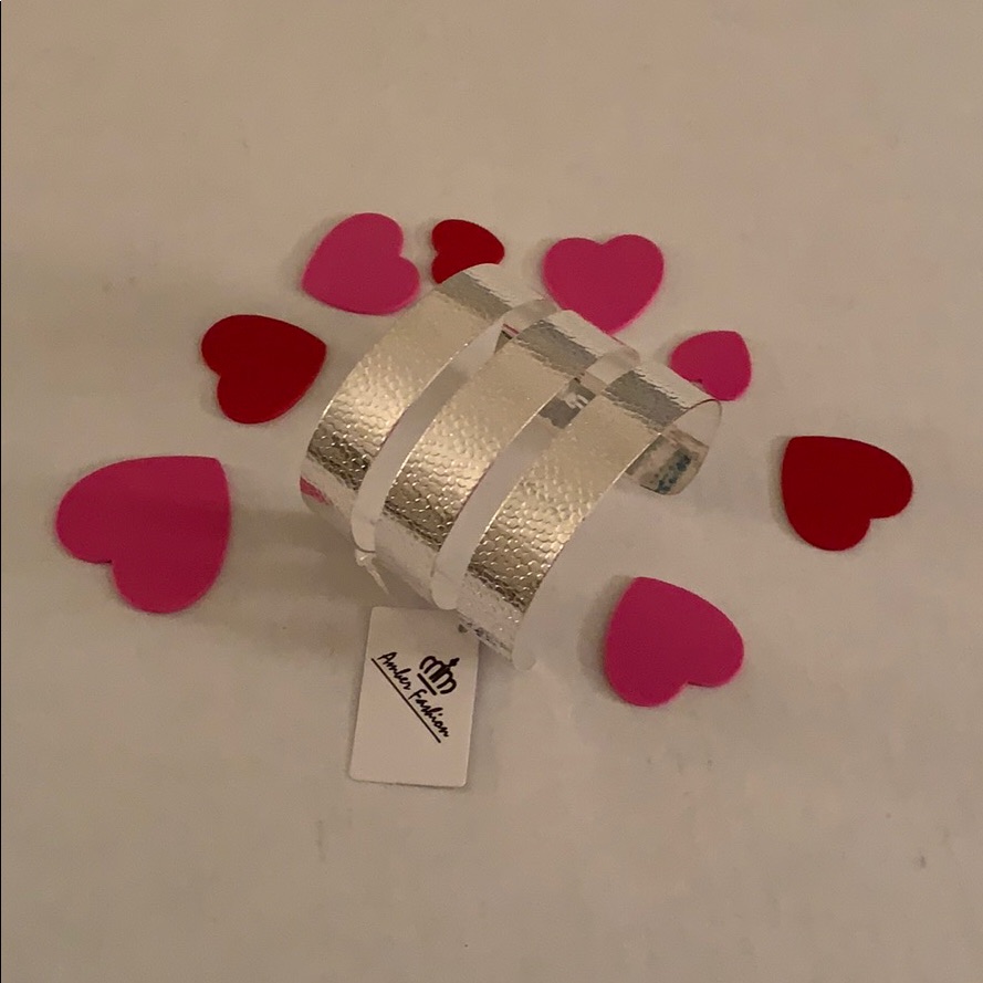 Nwt- 3 Band Bracelet By Amber Fashion